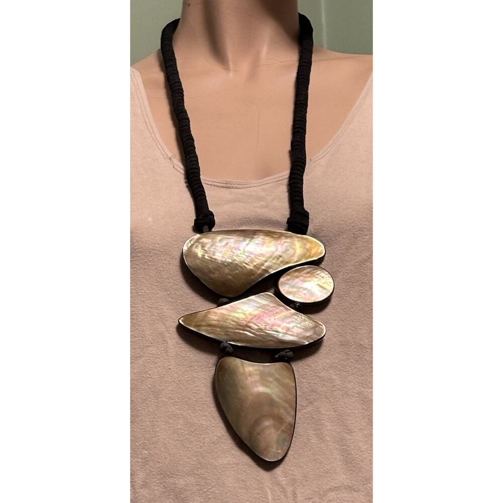 Viktoria Hayman Freeform Mop Mother-Of-Pearl/Resin Leather Pendant Necklace